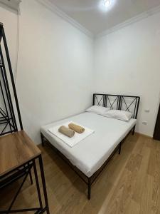 Komitas Avenue Guest House - 17