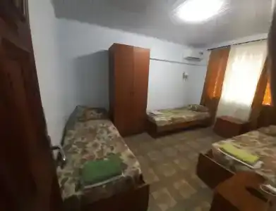 Eleni - 20