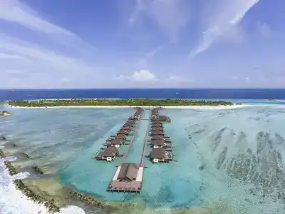 Paradise Island Resort & Spa - 3