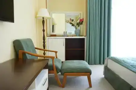 Ilk Inn - 36