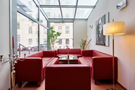 & Palais Strudlhof - 8
