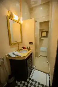 Riad Ta'achchaqa - 27