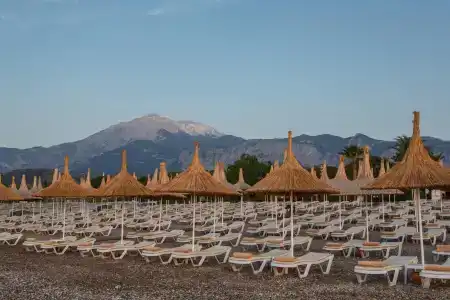 Lucida Beach - 7