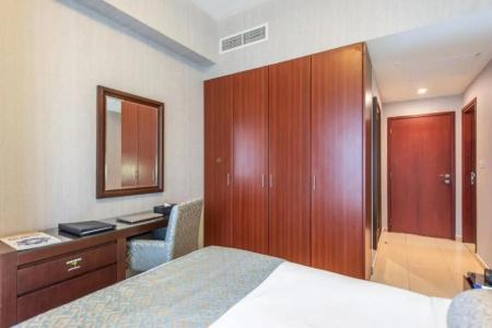 Suha Jbr - 23