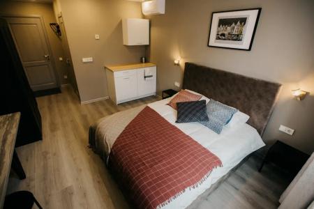 Room12 - 25