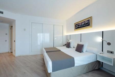 Thb El Cid - Adults Only - 43