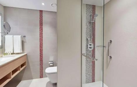 Hilton Garden Inn Muscat Al Khuwair - 14
