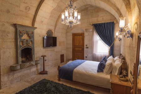 Solo Cave Suites - 38