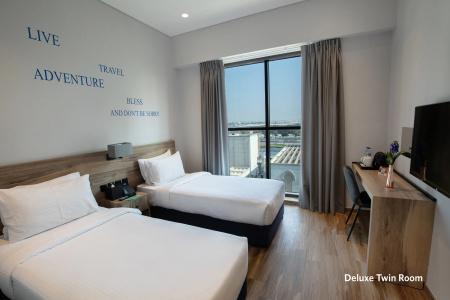 Kingsgate Canal - By Millennium, Dubai - 2