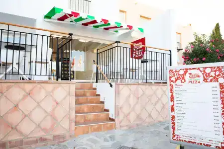 Ramada & Suites by Wyndham Costa del Sol Fuengirola - 14