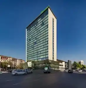 Holiday Inn Тбилиси - 3