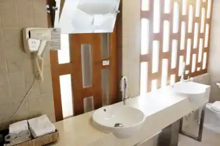 The Royal Paradise & Spa - Sha Extra Plus - 120