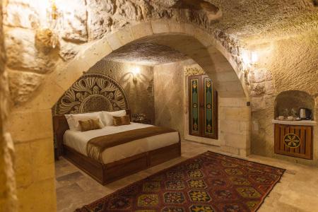 Solo Cave Suites - 99