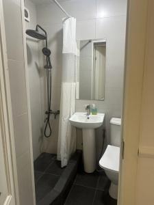 Komitas Avenue Guest House - 56