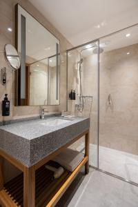 Ramada Encore by Wyndham - 36