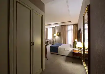 Sapphire Inn - 32