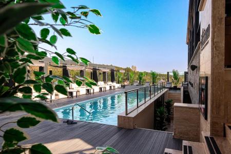 Black Bird Thermal & Spa - 11