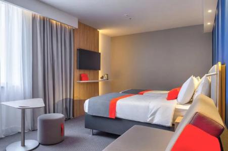 Holiday Inn Express Almaty - 28