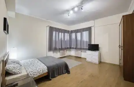 Кулакова 14а - 16