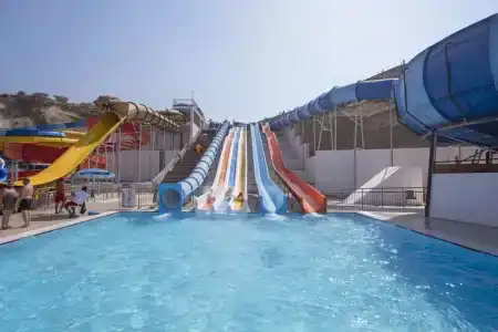 Acapulco Resort - 14