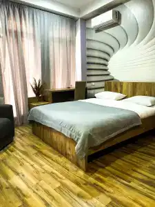 Dcorner - 18