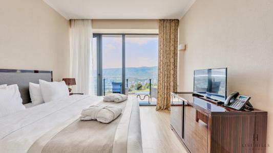 Lisi Hills - 19