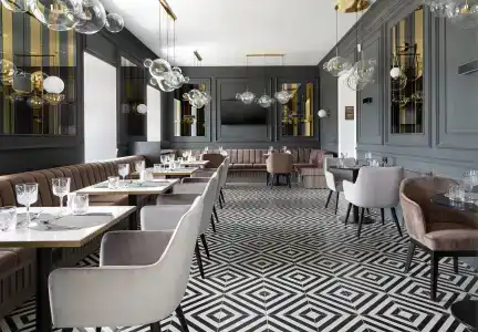 The Basilian Minsk, Curio Collection By Hilton - 10