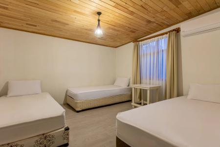Etenna Beach Bungalows - 42