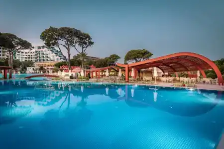 Cornelia De Luxe Resort - 9