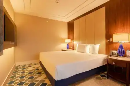 International (б. Intercontinental) - 9
