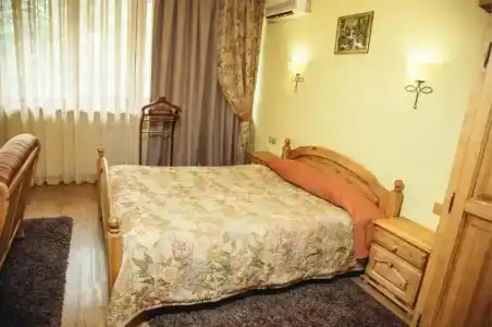 Tau-House - 13