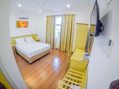 Shamaz Galle - 14