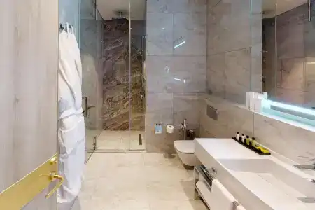 Intercontinental - 54