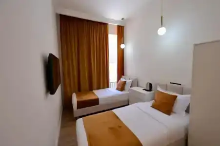 Hello Inn - 2