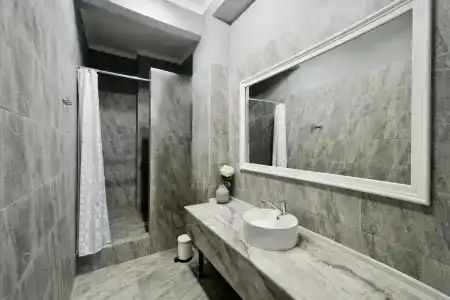Hello Inn - 23