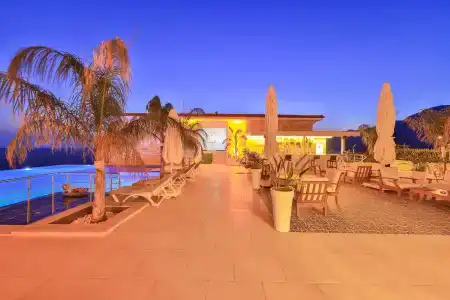 La Kumsal - 3