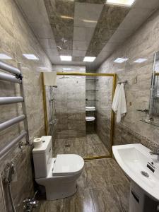 Grand Mirror - 68
