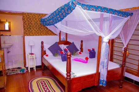 Zanzi Rest Bungalow - 35