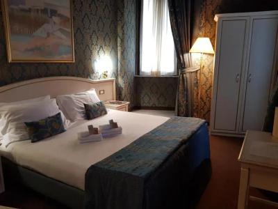 Residenza Canova Tadolini Luxury Rooms & Suites - 28