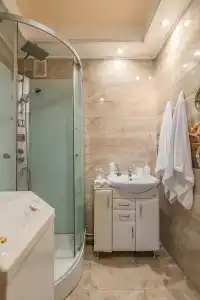 Шикарная двухкомнатная квартира в центре - 40