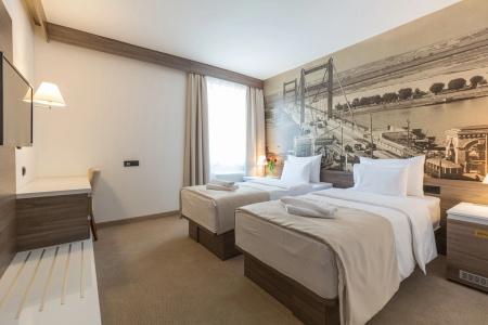 Royal Inn - 52