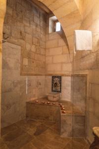Solo Cave Suites - 40
