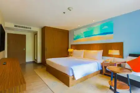 Holiday Inn Phuket Beach - 36