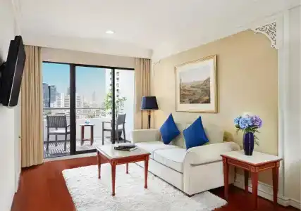 Centre Point Sukhumvit 10 - 13