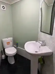 в центре - 5