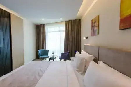 Best Western Premier Batumi - 11