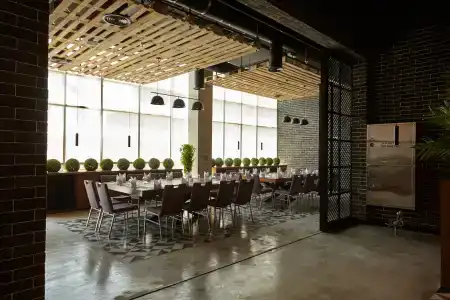 Park Regis Business Bay - 16