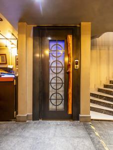 Taksim Avenue - 9