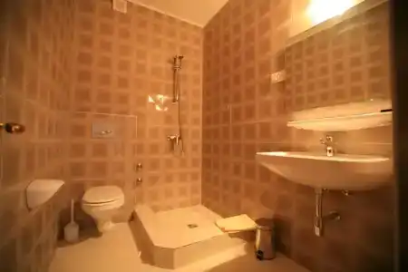 Vera House - 18