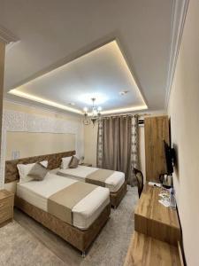 Khans Palace - 30